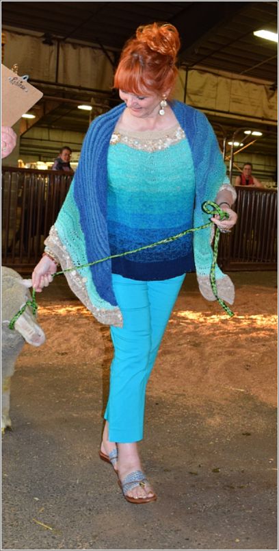 Cydne Pidgeon models her Seashore on my Shoulders shawl. Photo: Peggy Lundquist.